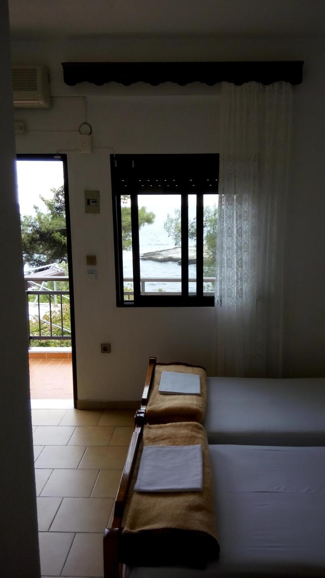 Gorgona Rooms Alikí 외부 사진