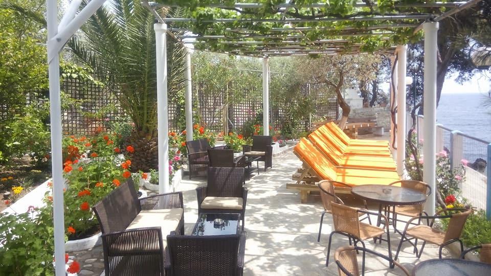 Gorgona Rooms Alikí 외부 사진