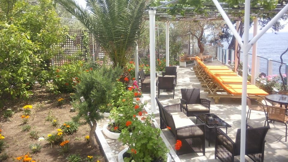 Gorgona Rooms Alikí 외부 사진