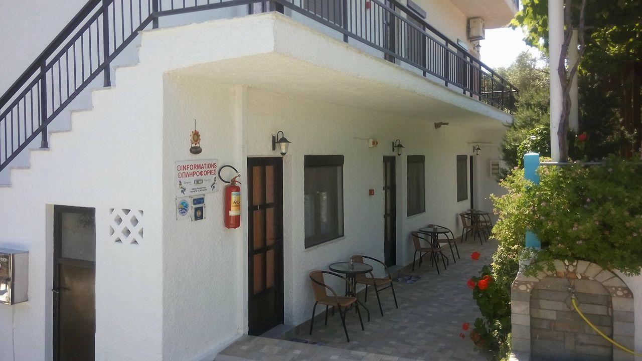Gorgona Rooms Alikí 외부 사진
