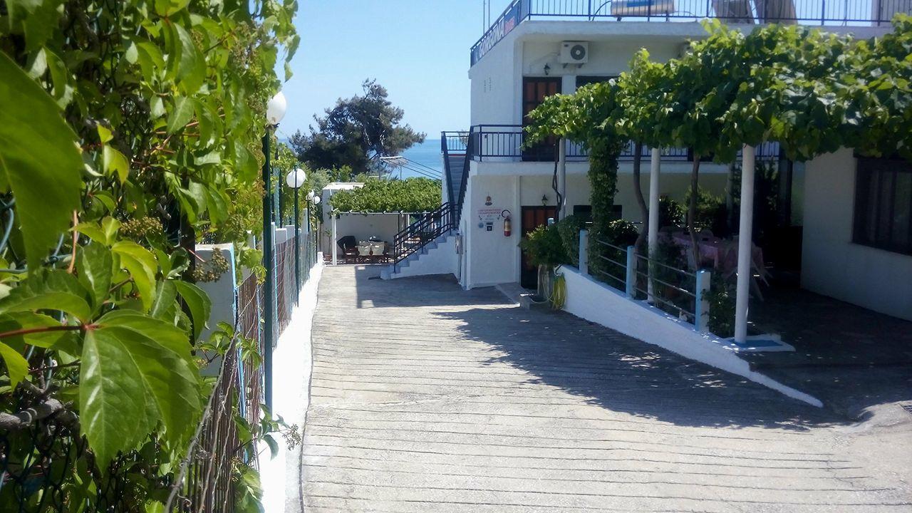 Gorgona Rooms Alikí 외부 사진
